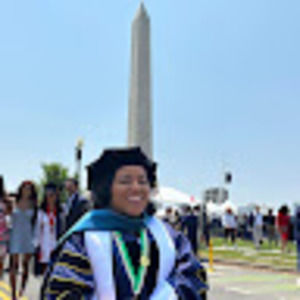 Meet your Posher, Selina